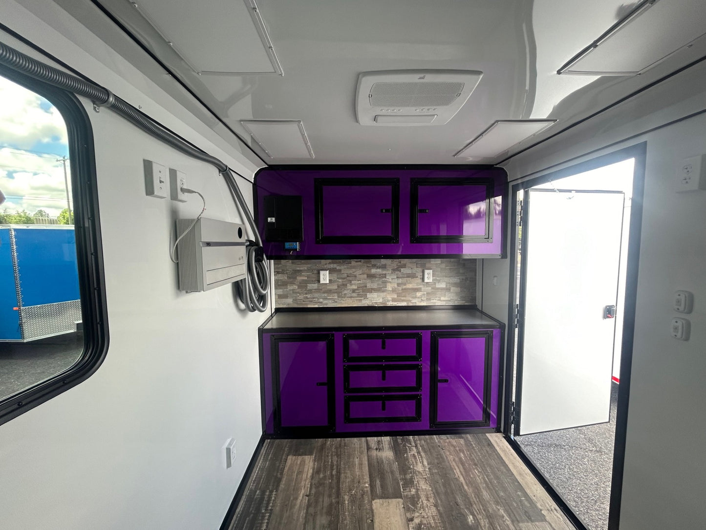 Professional Mobile Dog Grooming Trailers